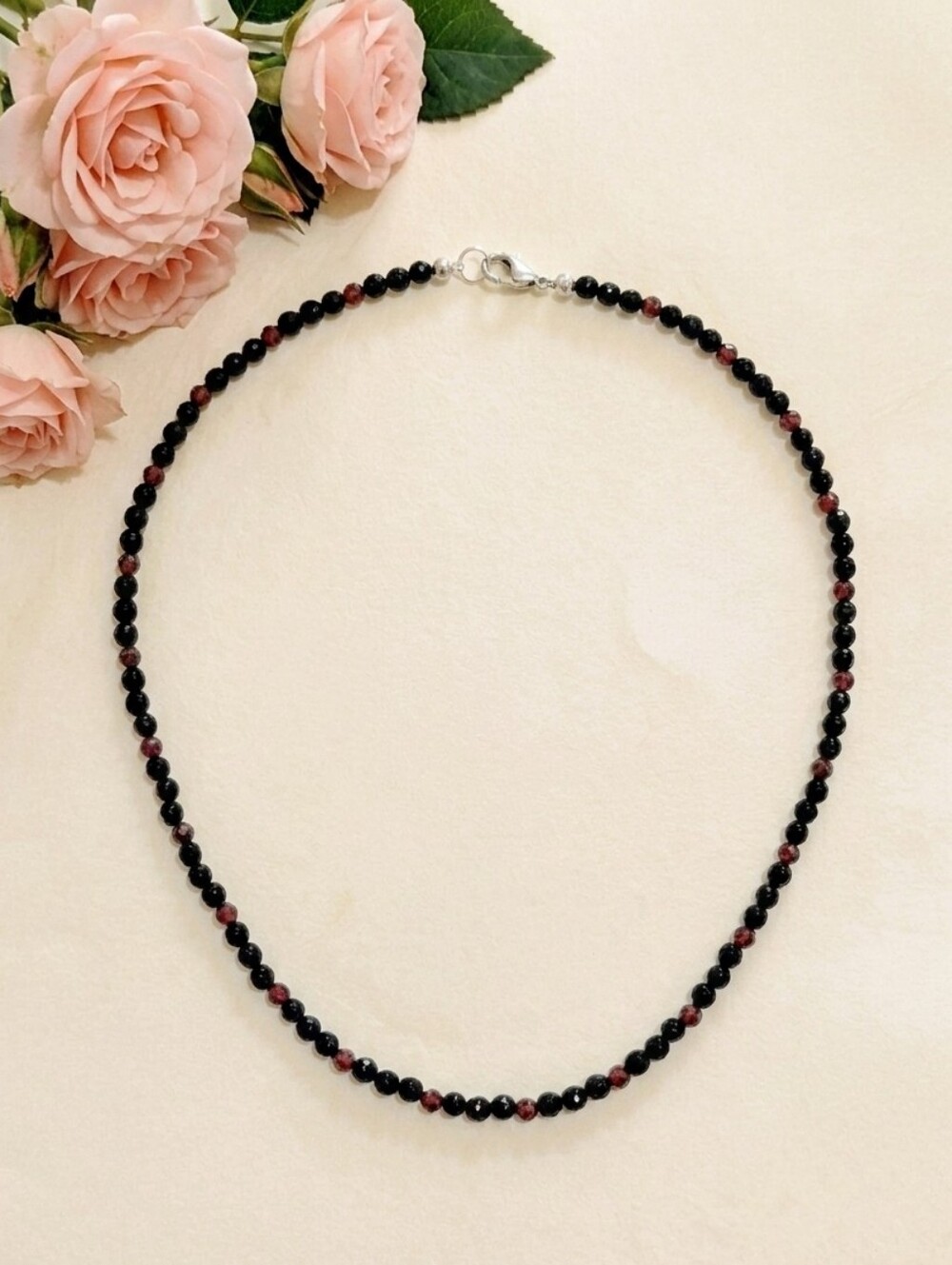 Mozambique Garnet/Onyx Necklace